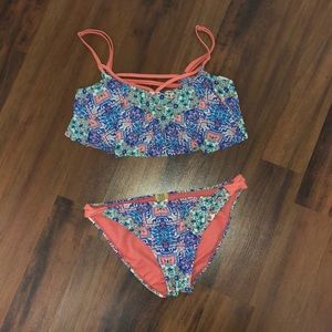 True Craft ruffled bikini set